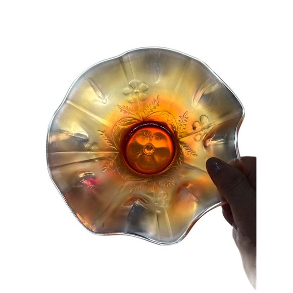 Vintage marigold fluted 7 inch floral depression glass bowl - Picture 4 of 6